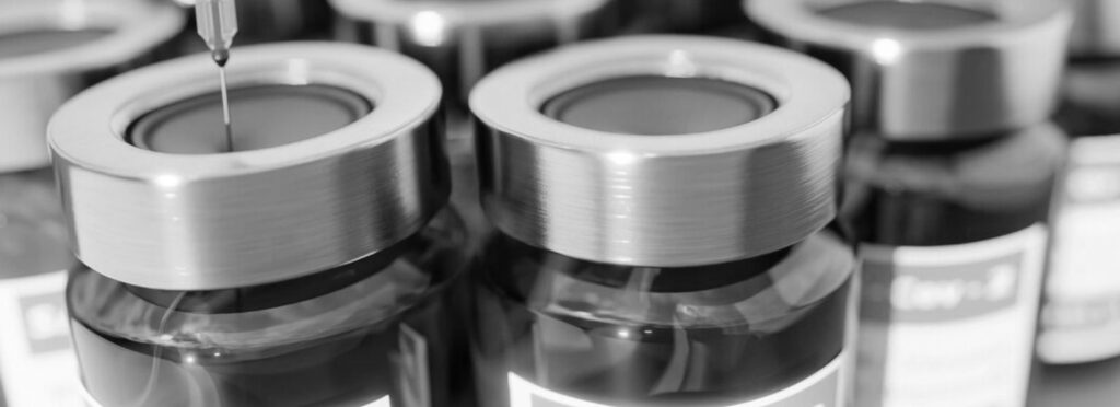 The Advantages of Outsourcing Pharmaceutical Manufacturing